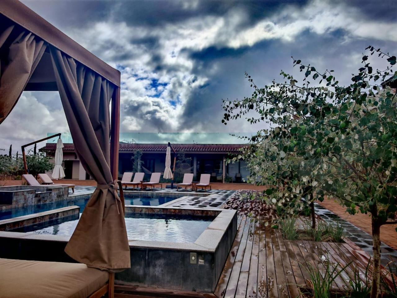 Hotel Flores De Sal-Valle De Guadalupe Exterior photo